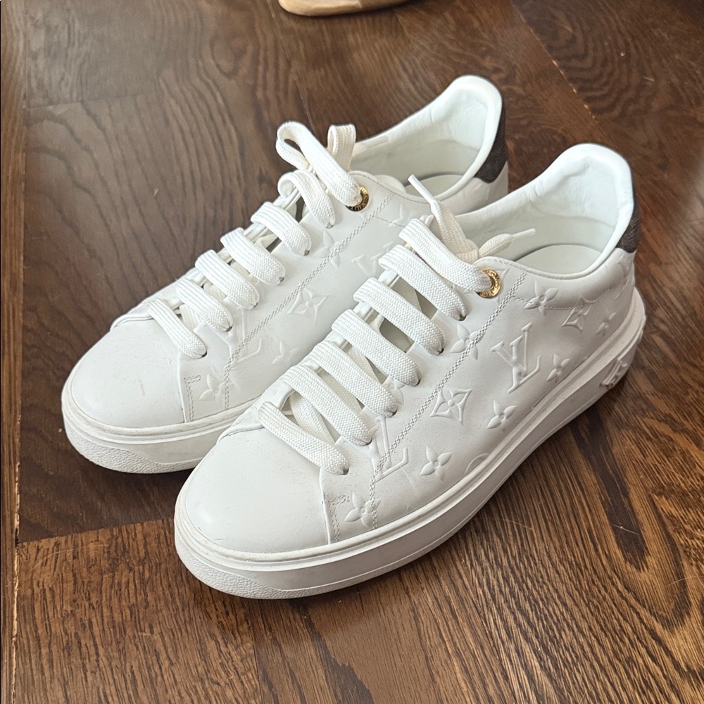 Louis Vuitton White Embossed Monogram Low-Top Sneakers with Gold Eyelets
